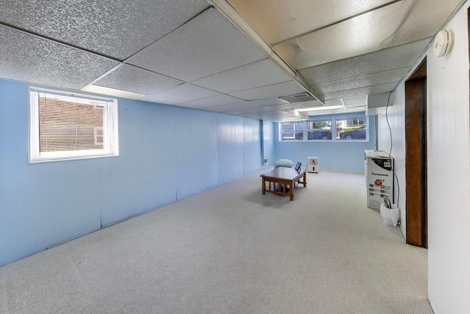1331 Wesley Avenue, Berwyn, IL 60402