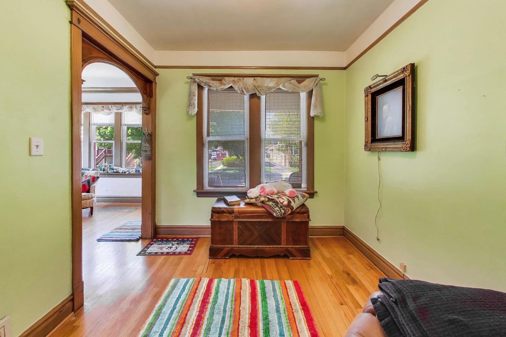 1331 Wesley Avenue, Berwyn, IL 60402