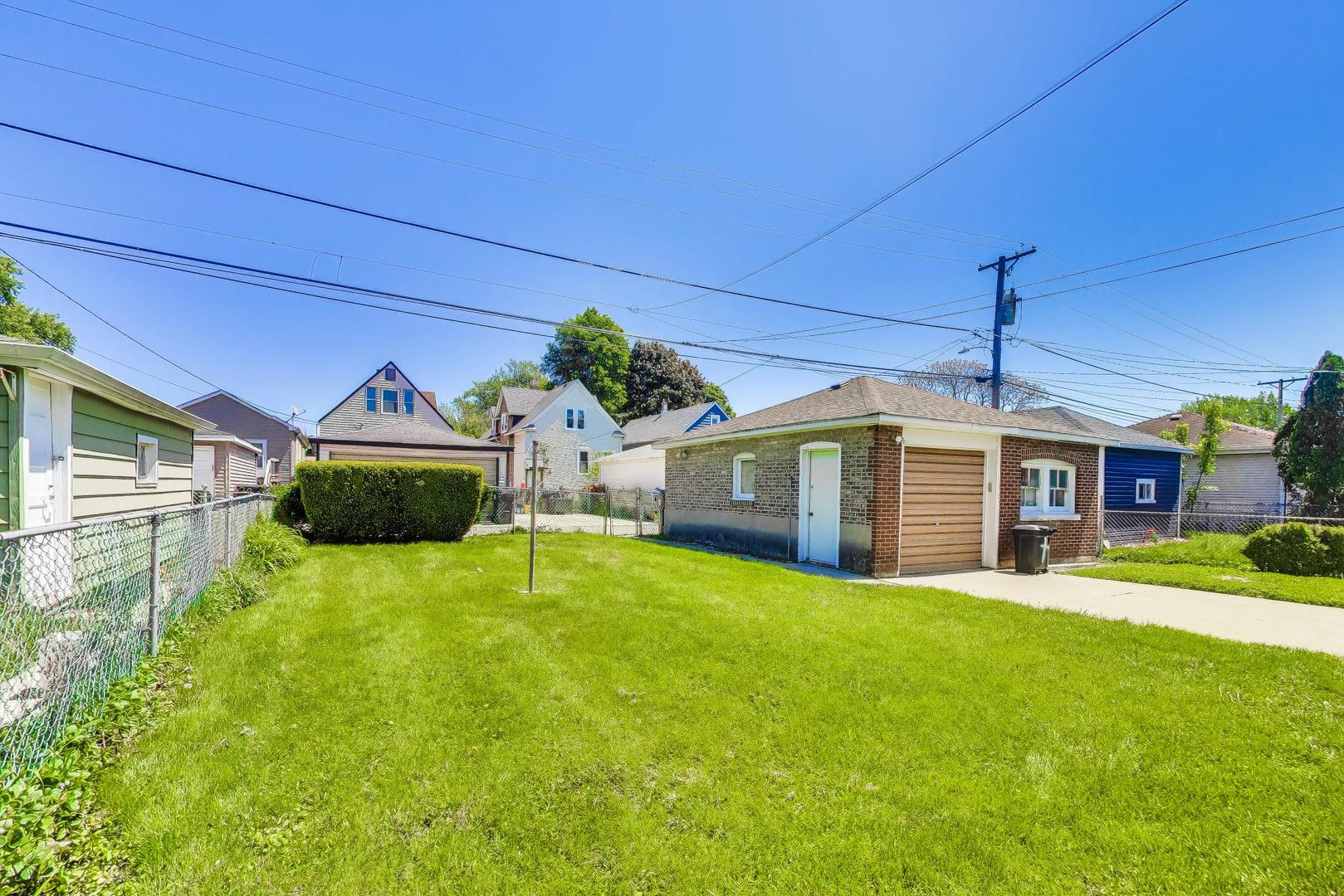 1331 Wesley Avenue, Berwyn, IL 60402
