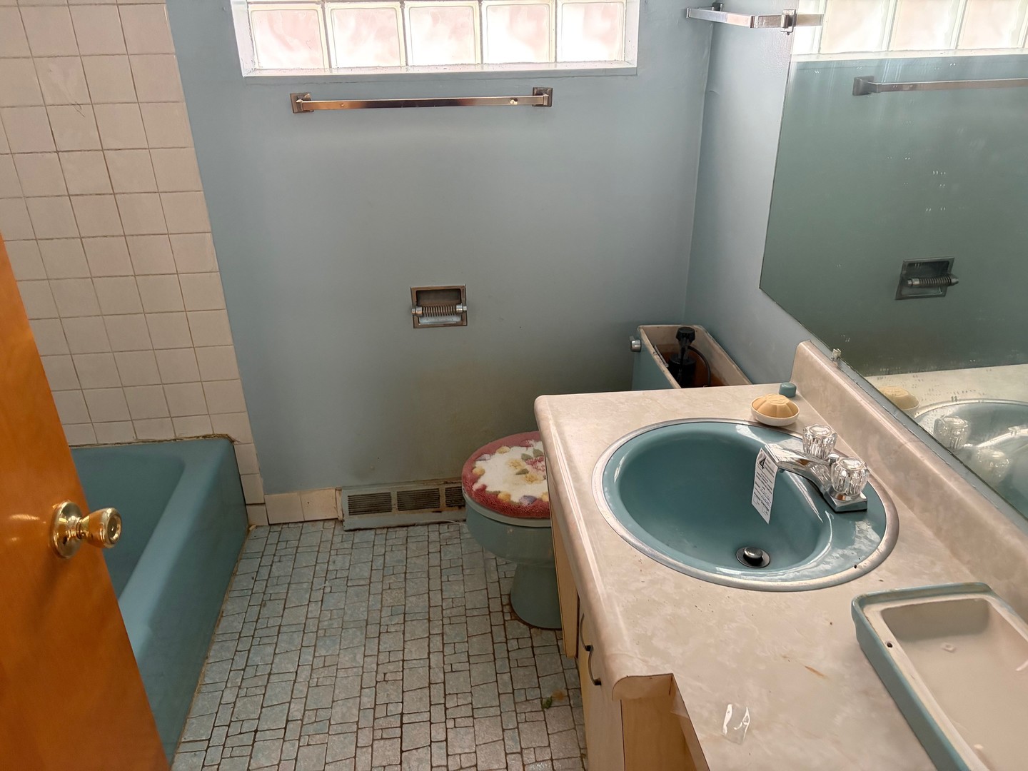 10031 S Forest Avenue, Chicago, IL 60628