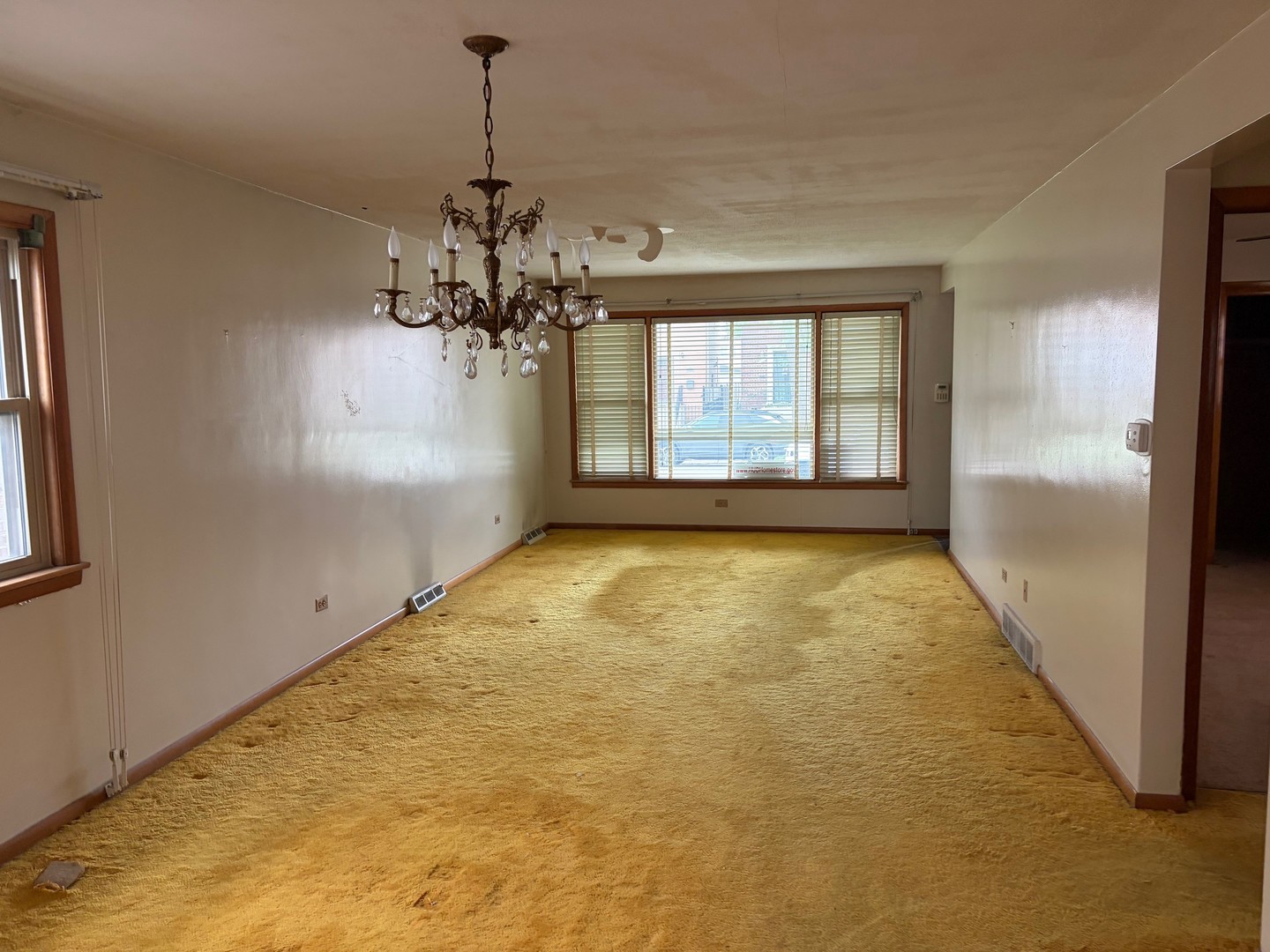 10031 S Forest Avenue, Chicago, IL 60628
