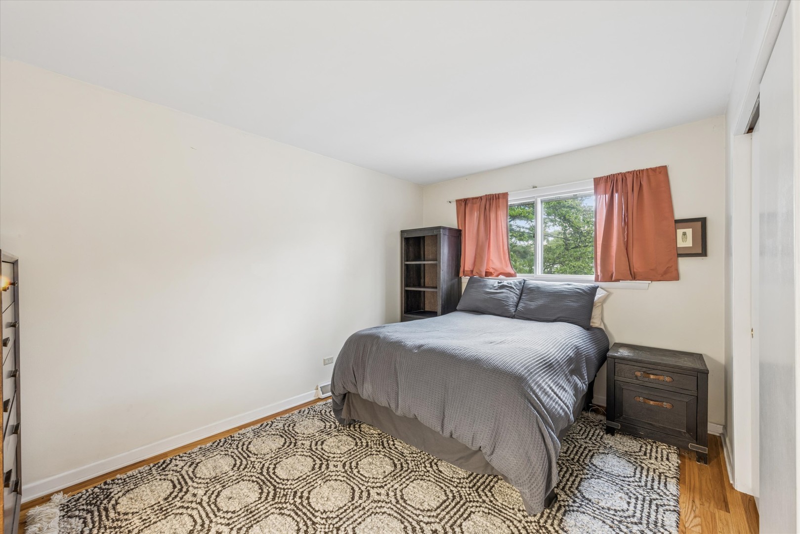 24 E Congress Street, Villa Park, IL 60181