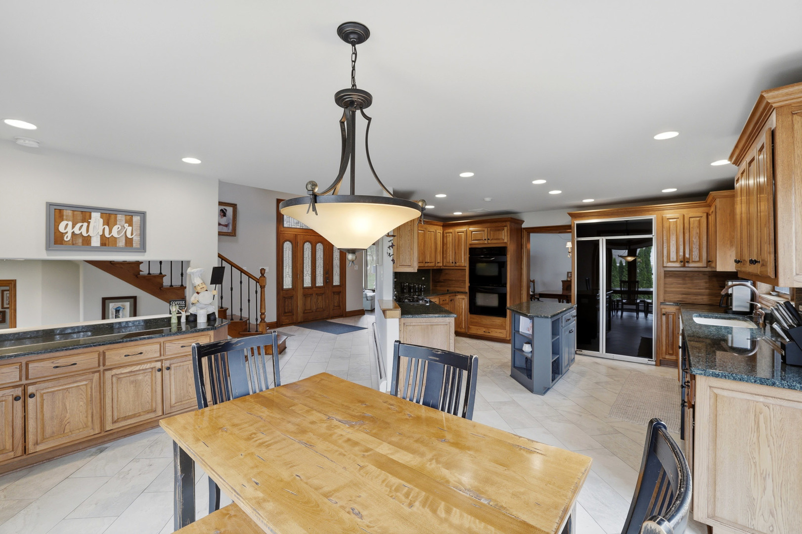 33 W Eureka Drive, Lemont, IL 60439