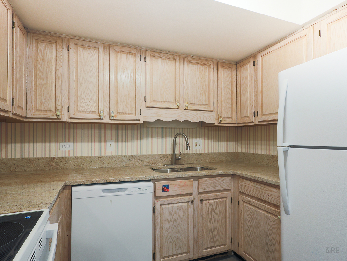 1412 Carol Court #1B, Palatine, IL 60074