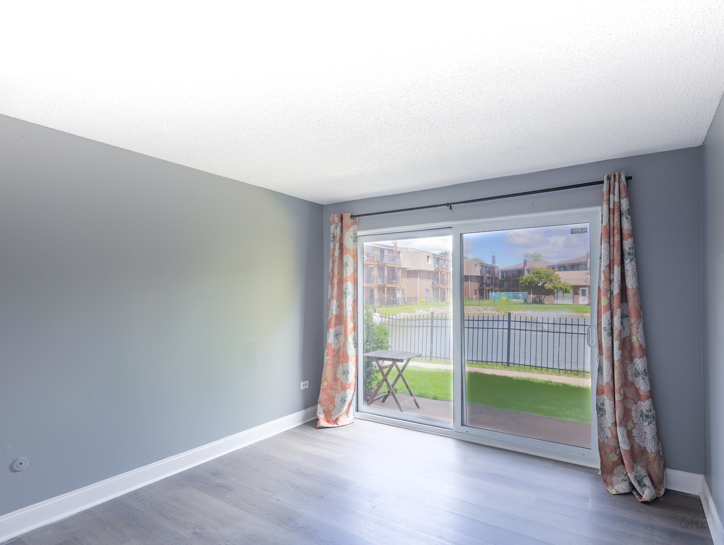 1412 Carol Court #1B, Palatine, IL 60074