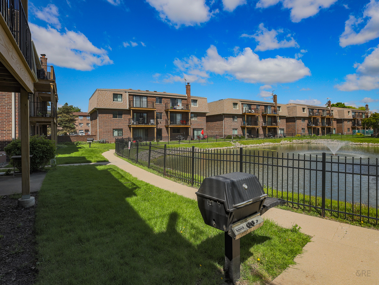 1412 Carol Court #1B, Palatine, IL 60074