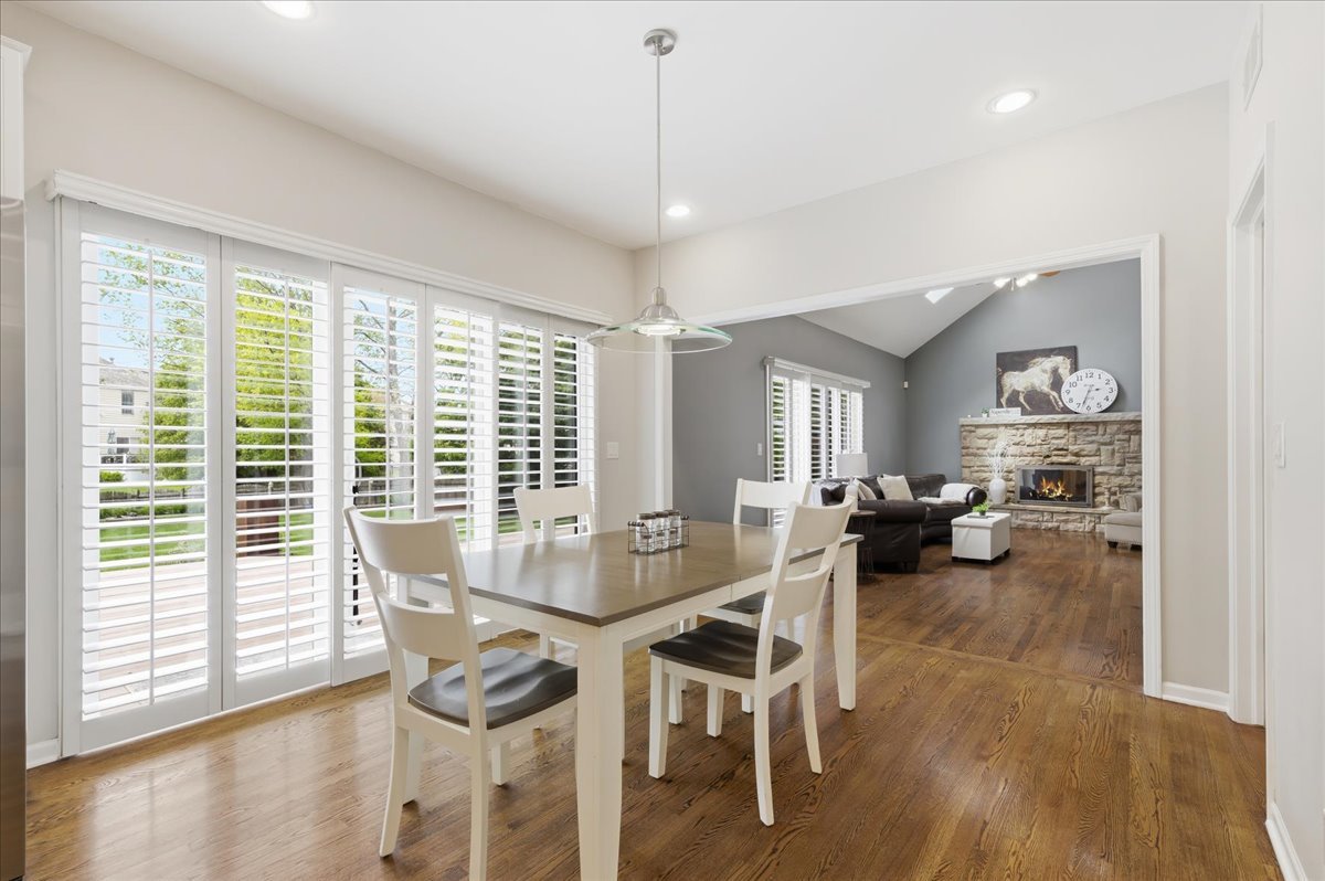 2607 Bangert Court, Naperville, IL 60564