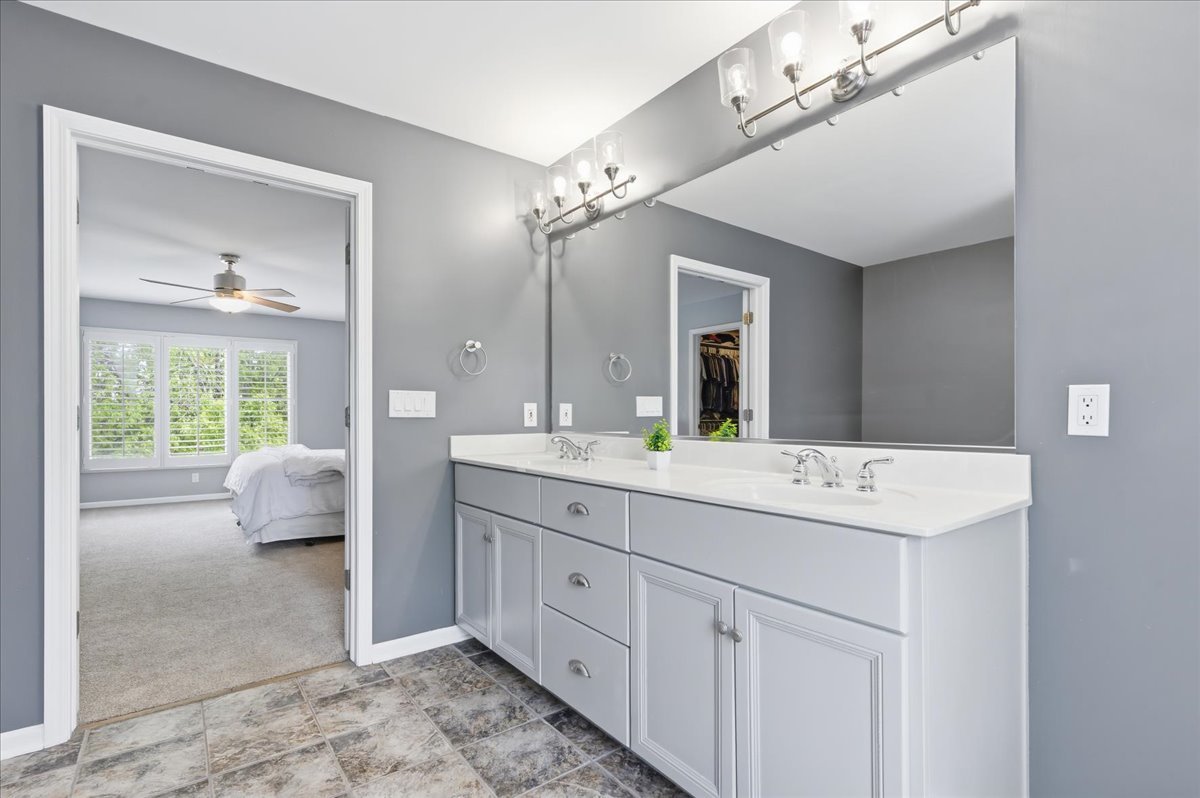 2607 Bangert Court, Naperville, IL 60564