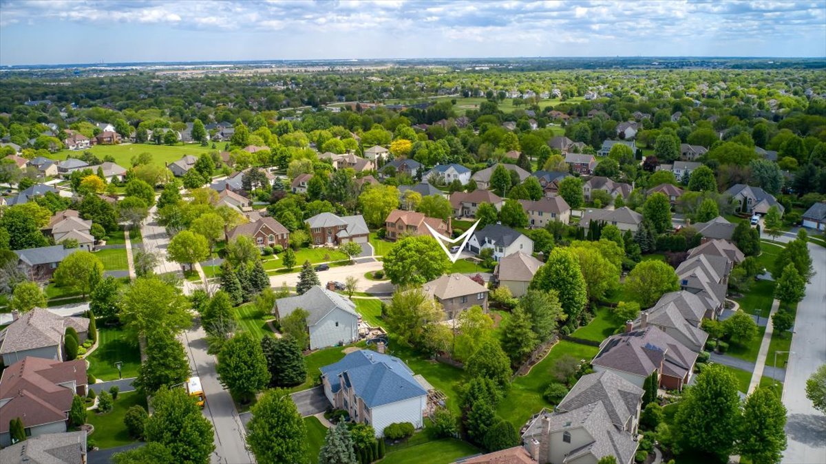 2607 Bangert Court, Naperville, IL 60564