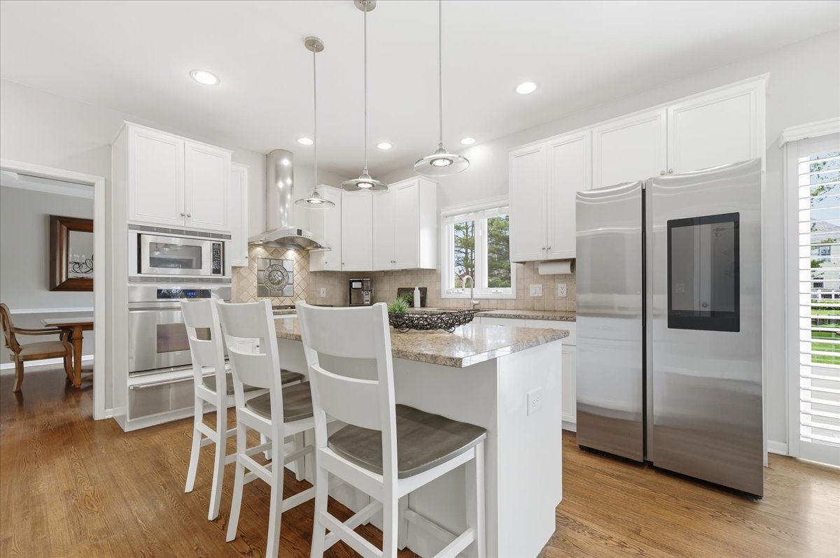 2607 Bangert Court, Naperville, IL 60564