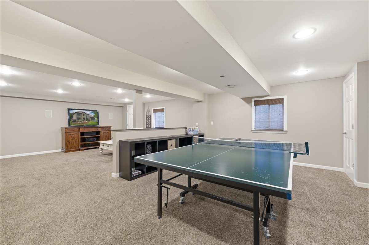 2607 Bangert Court, Naperville, IL 60564