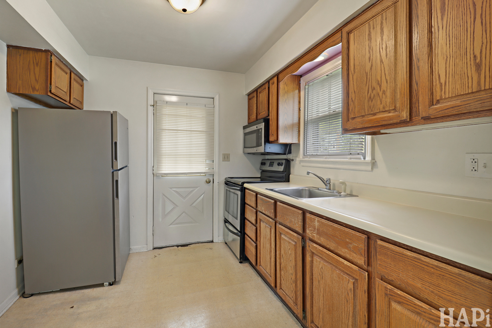 428 S Lake Terrace, Mundelein, IL 60060