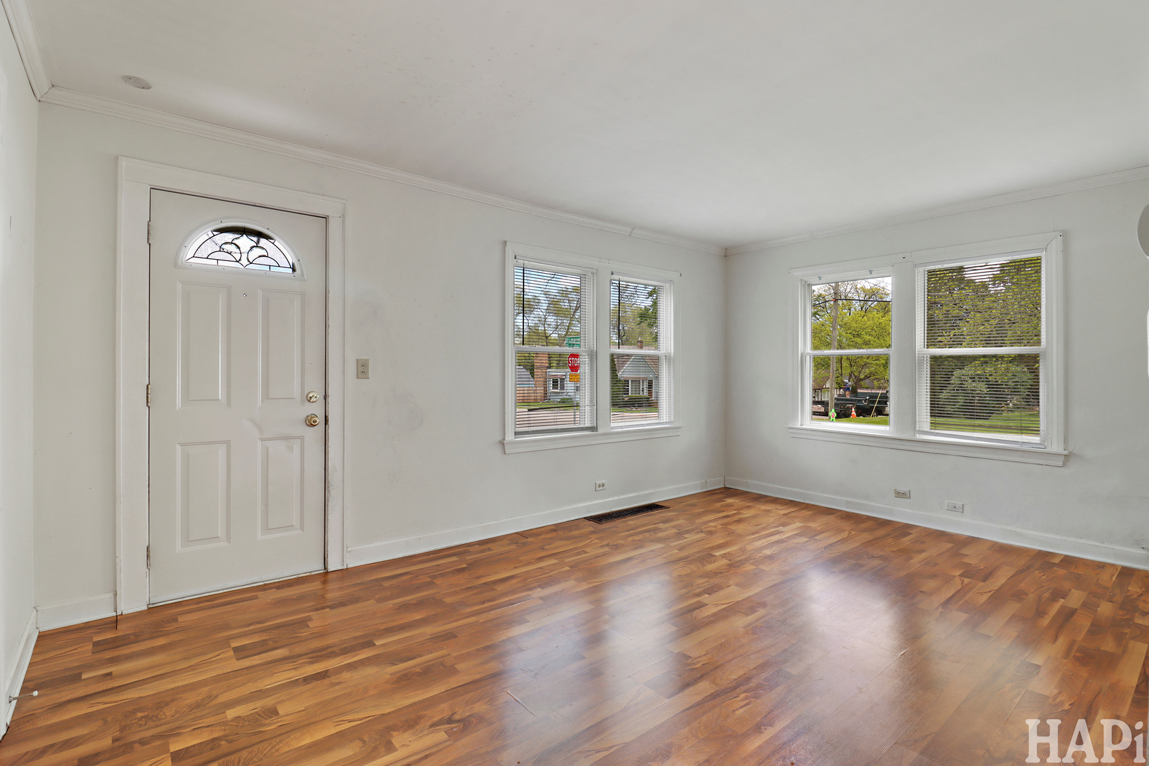 428 S Lake Terrace, Mundelein, IL 60060