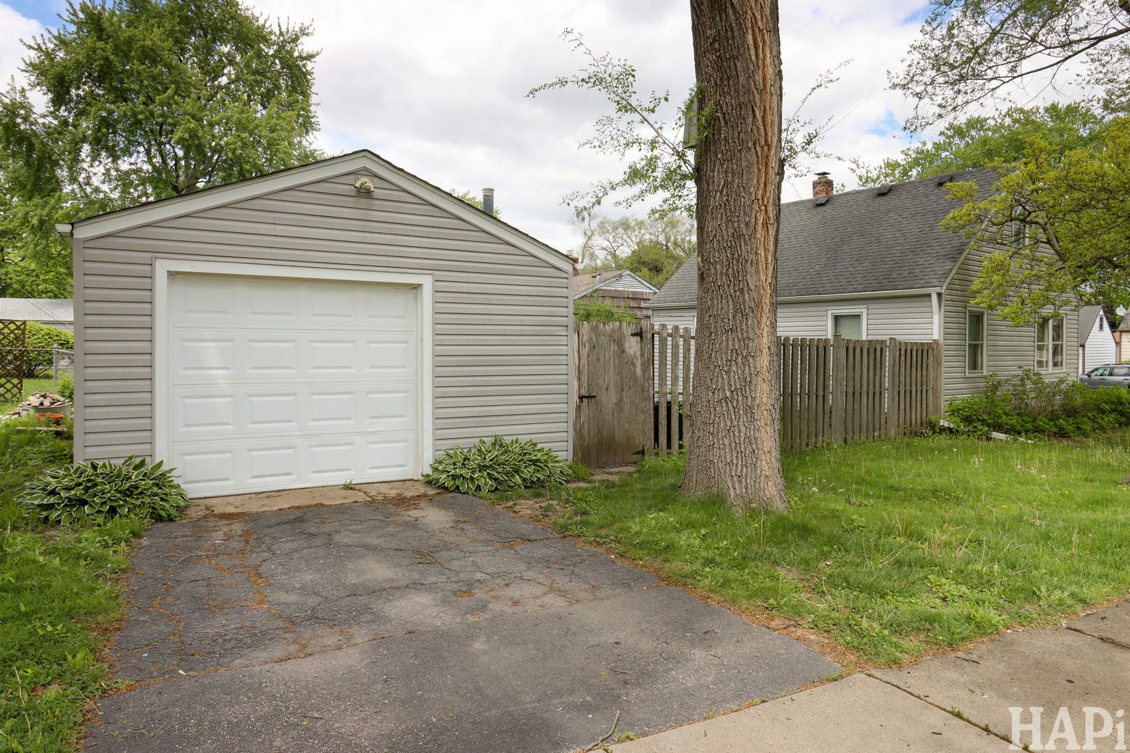 428 S Lake Terrace, Mundelein, IL 60060