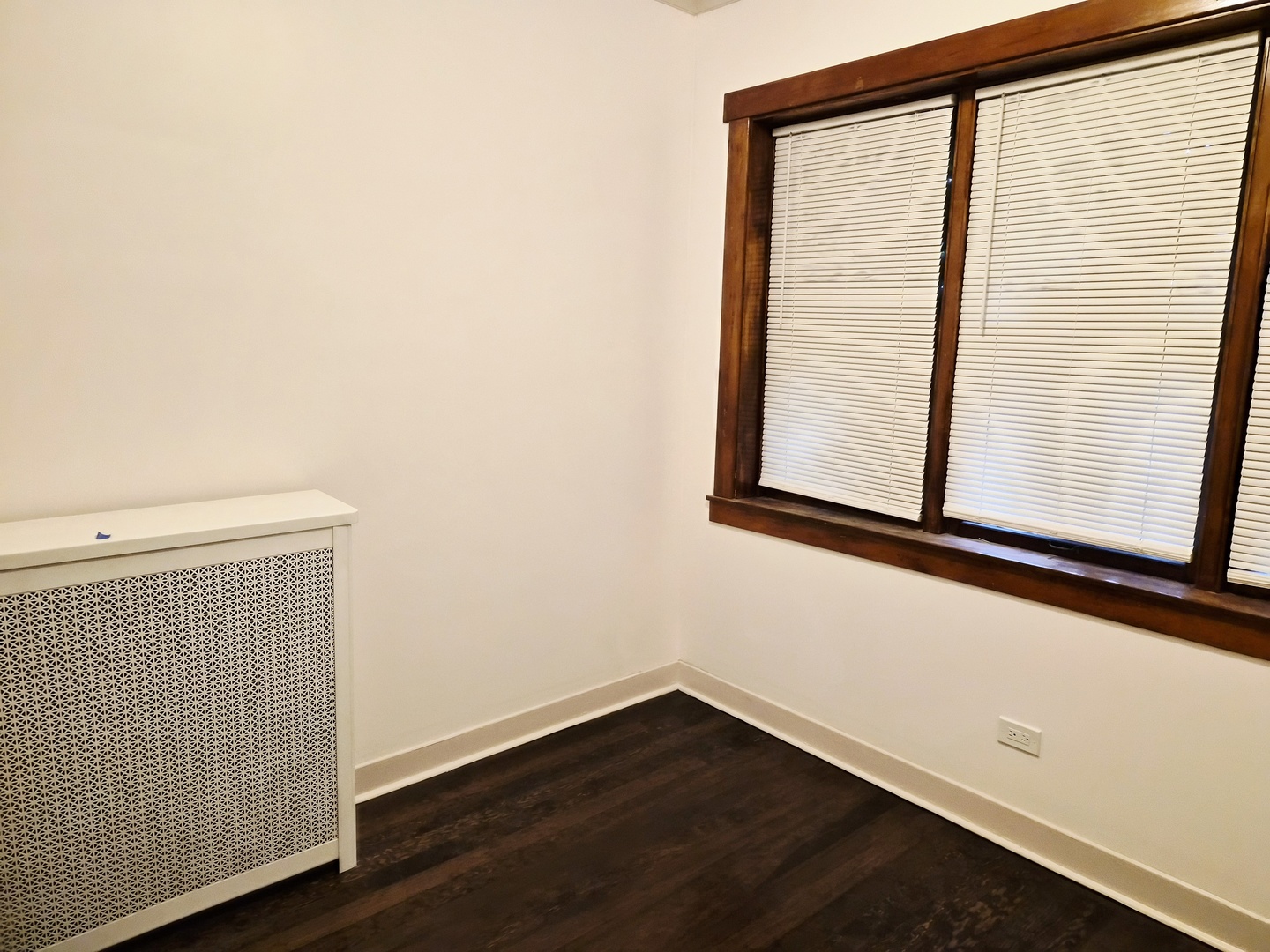 7826 S Bennett Avenue #1, Chicago, IL 60649