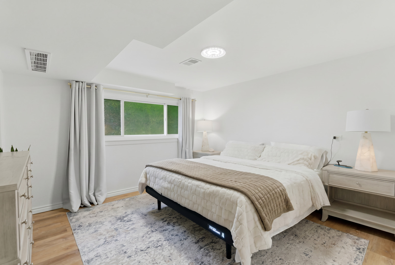 25 N Prindle Avenue, Arlington Heights, IL 60004