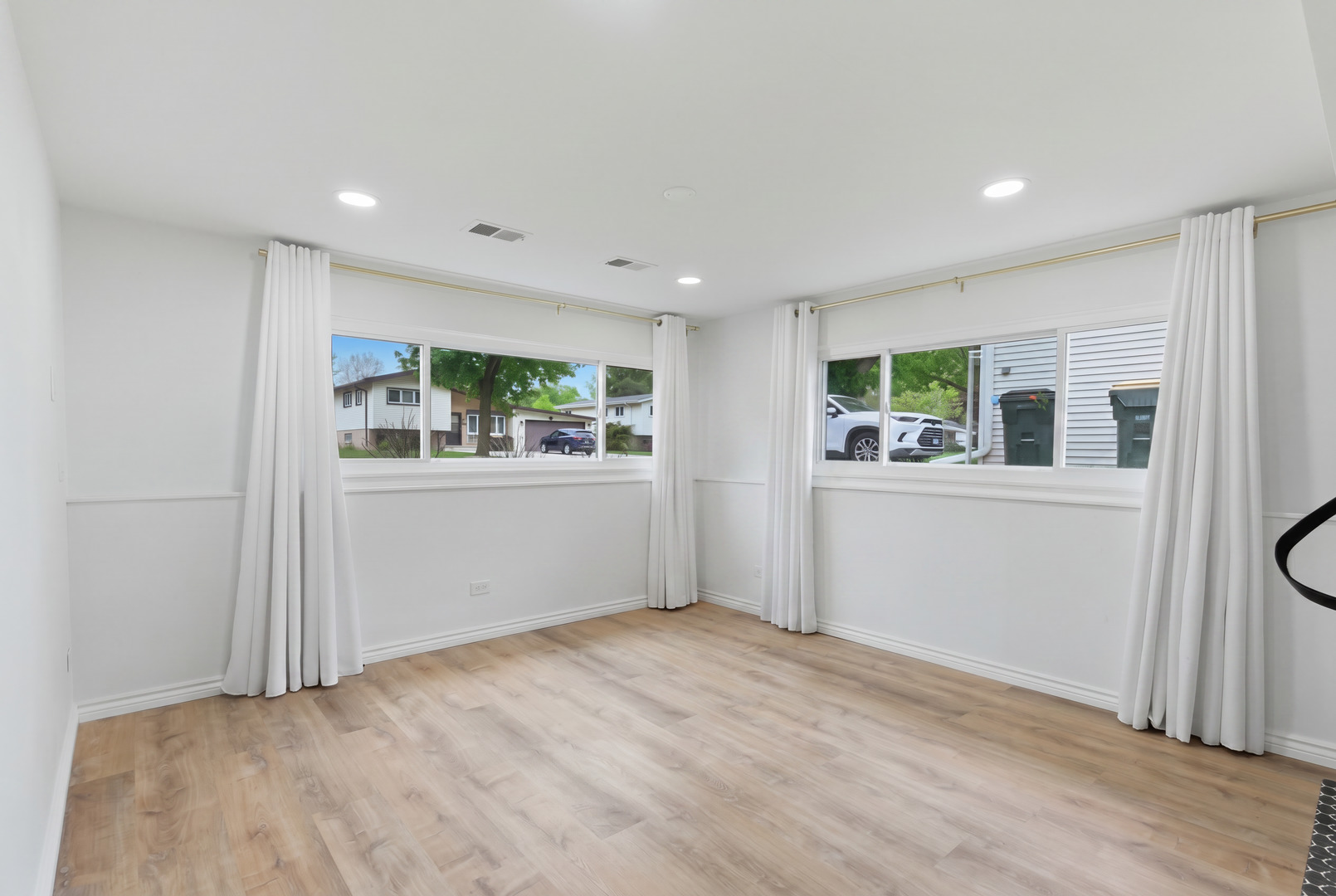 25 N Prindle Avenue, Arlington Heights, IL 60004