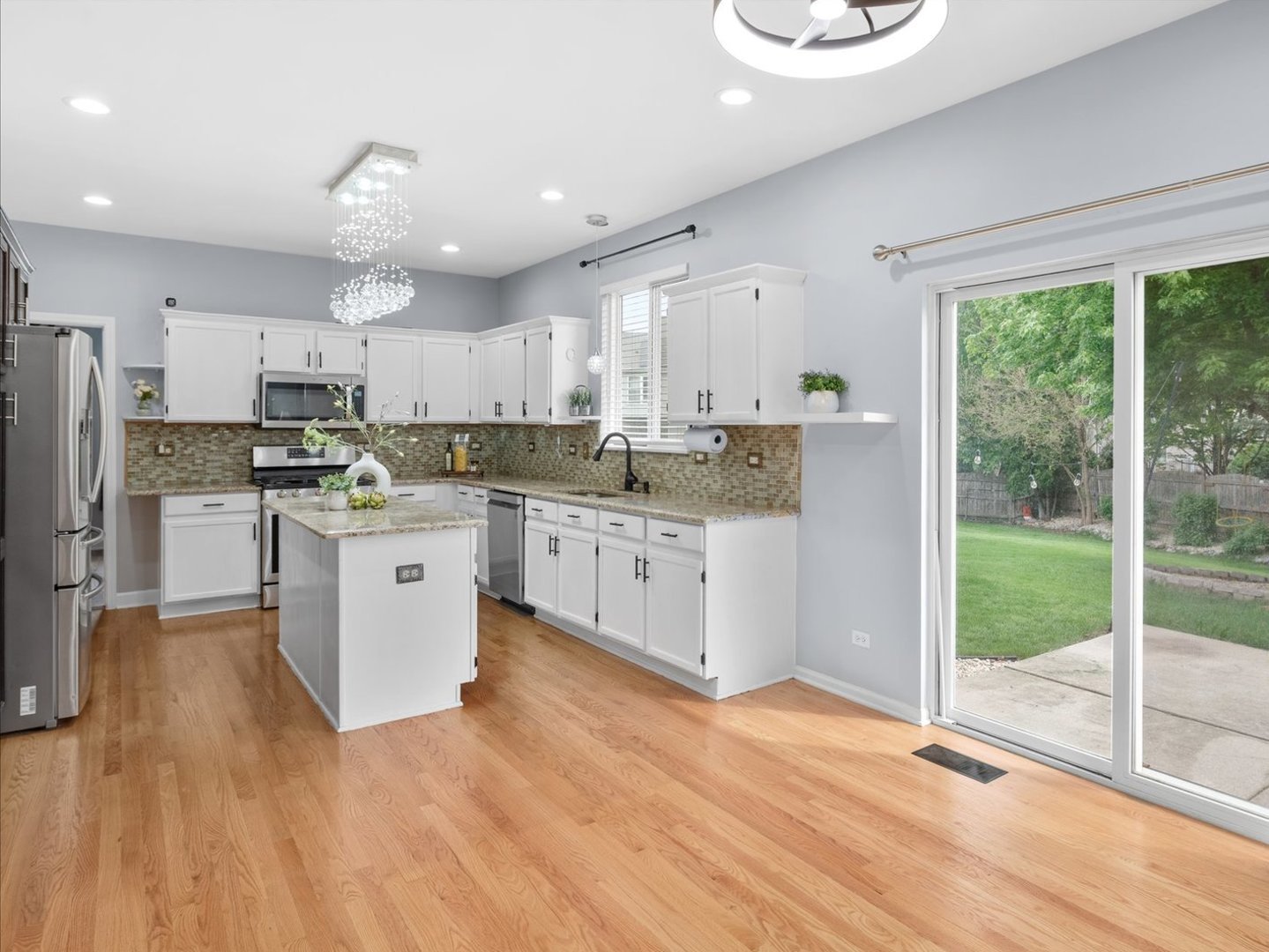 1208 Amaranth Drive, Naperville, IL 60564