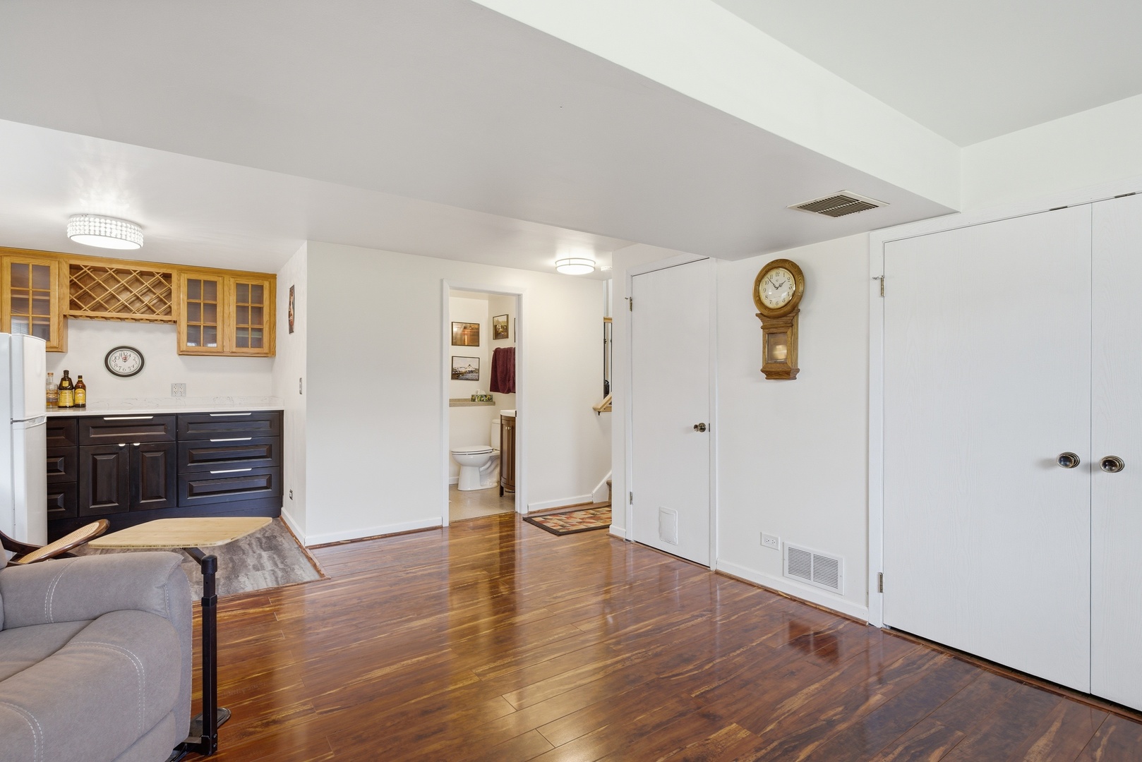 1375 Borden Drive, Elgin, IL 60120