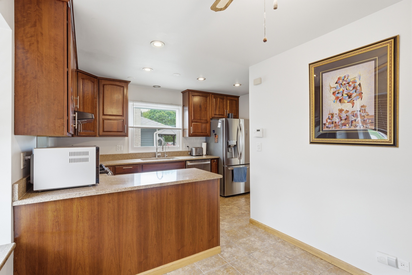 1375 Borden Drive, Elgin, IL 60120