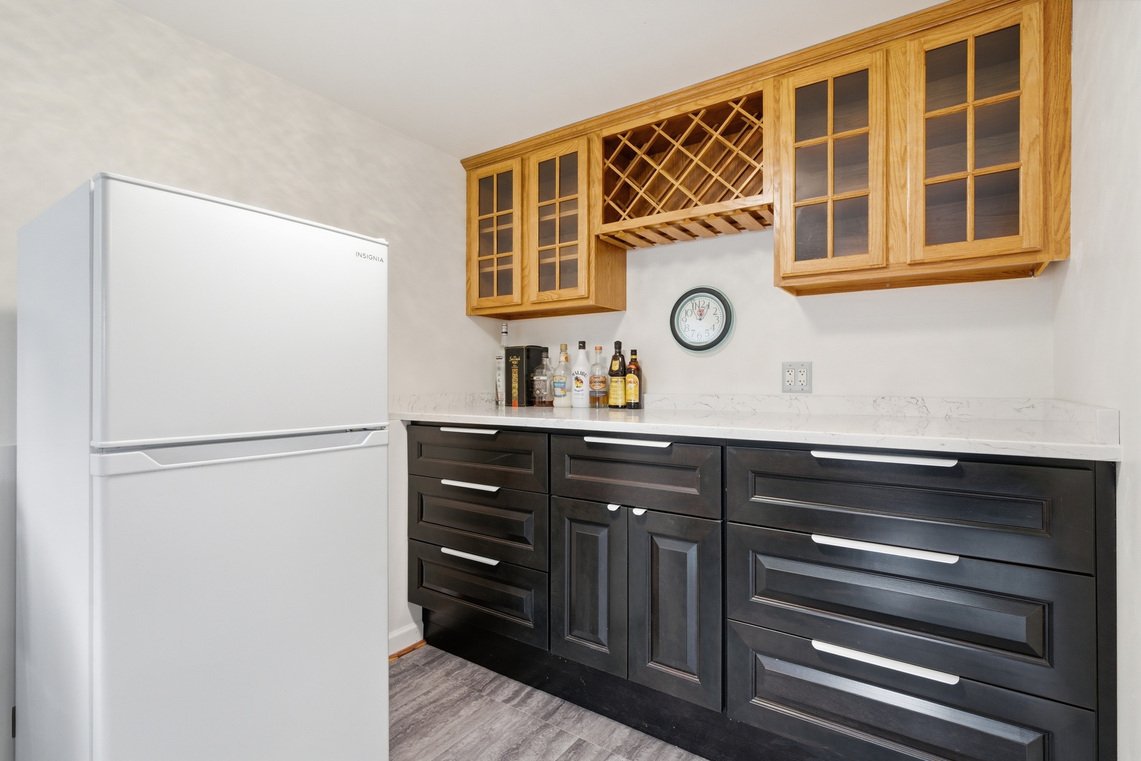 1375 Borden Drive, Elgin, IL 60120