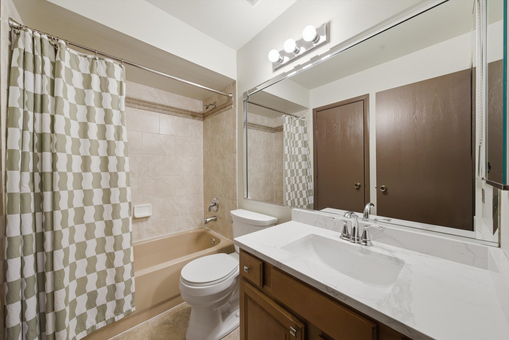1 W Stonebridge Court #1C, Palos Hills, IL 60465