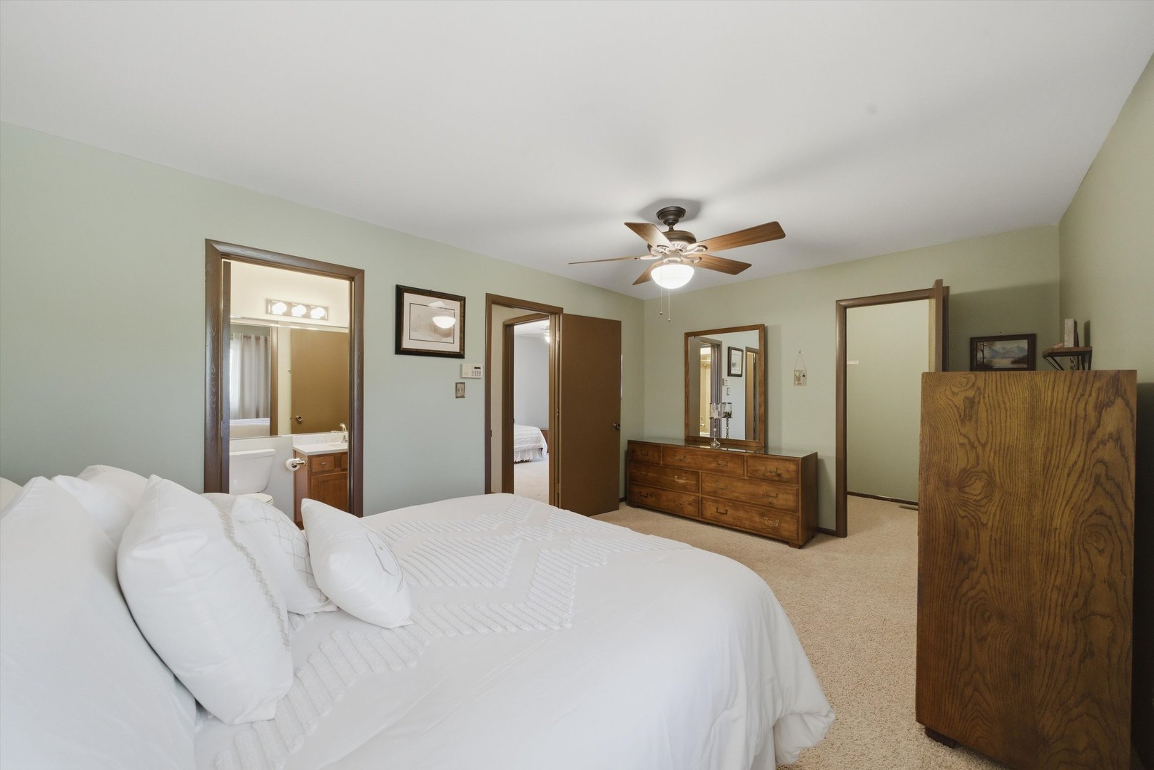 1 W Stonebridge Court #1C, Palos Hills, IL 60465
