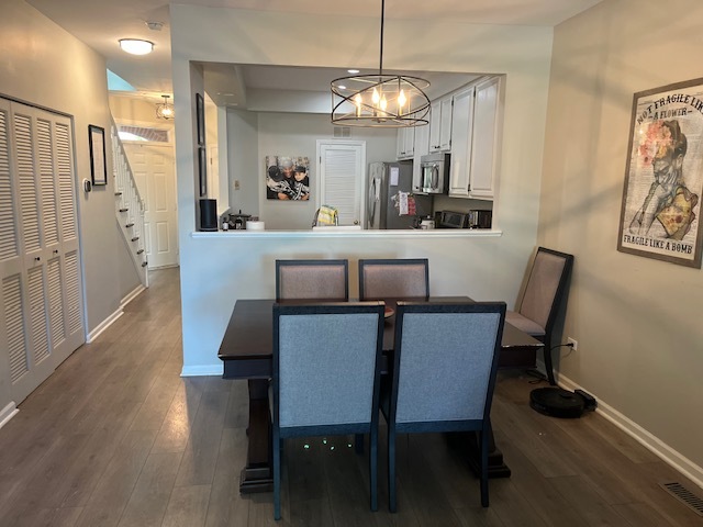 4252 W Harrington Lane, Chicago, IL 60646