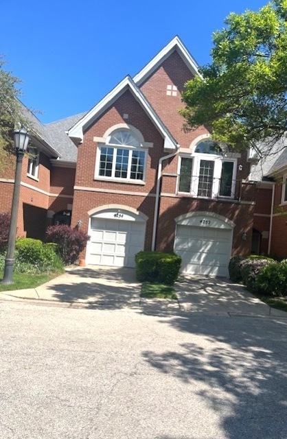 4252 W Harrington Lane, Chicago, IL 60646