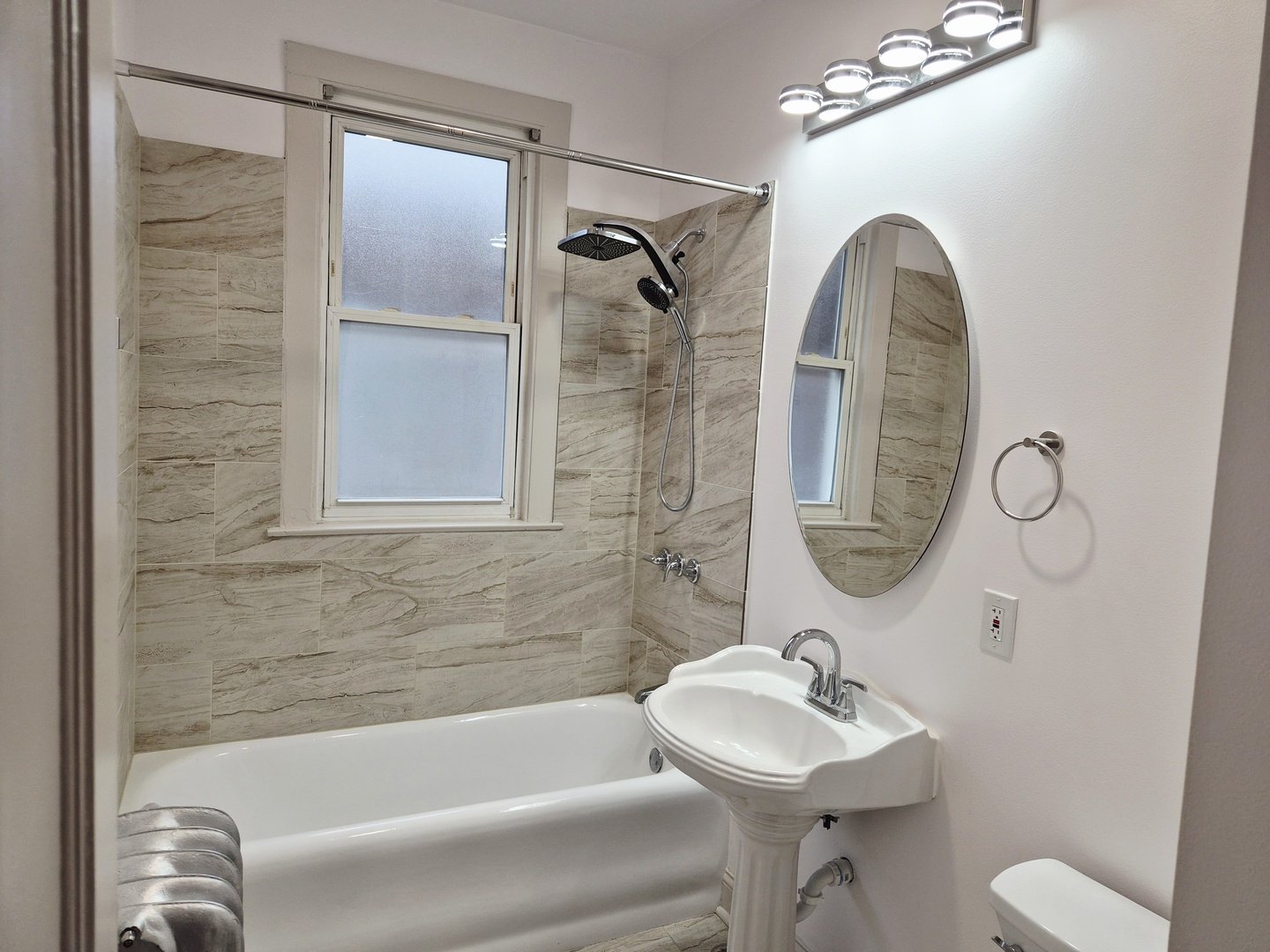 7826 S Bennett Avenue #2, Chicago, IL 60649