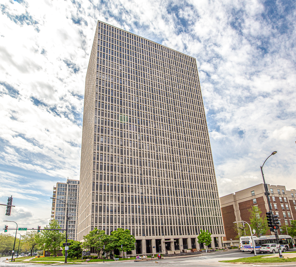 6700 S South Shore Drive #10G, Chicago, IL 60649