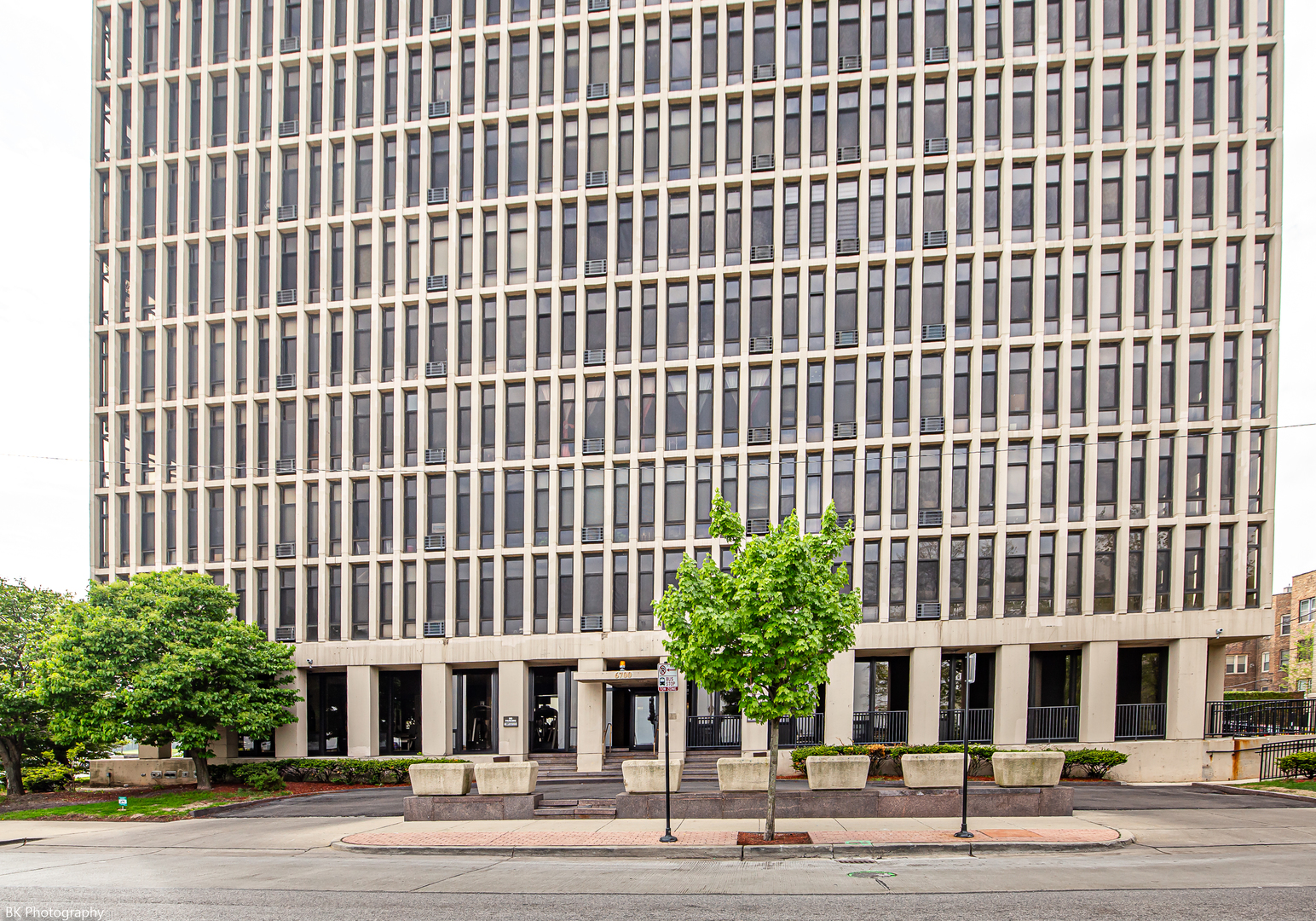 6700 S South Shore Drive #10G, Chicago, IL 60649