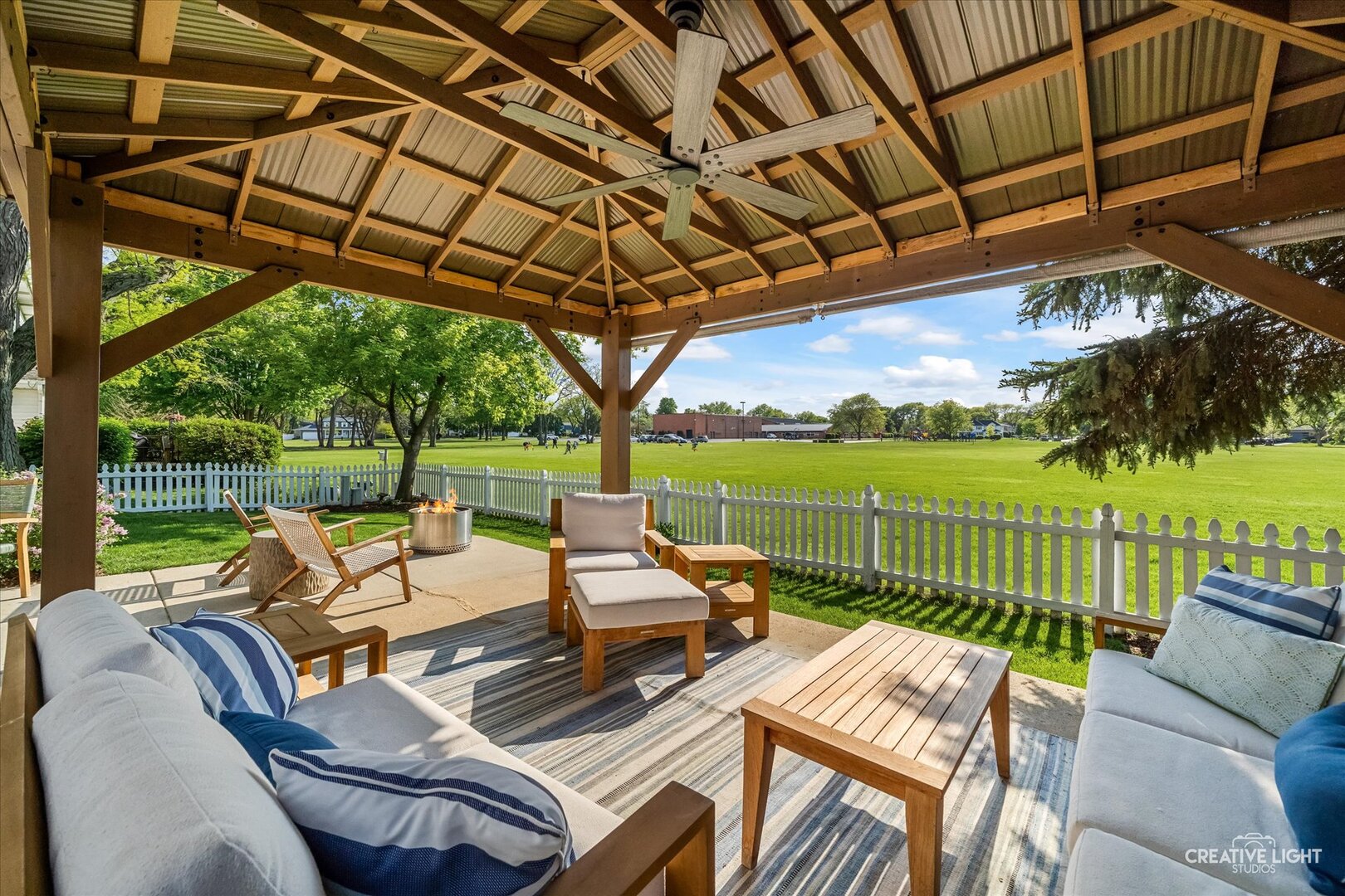2576 Leach Drive, Naperville, IL 60564