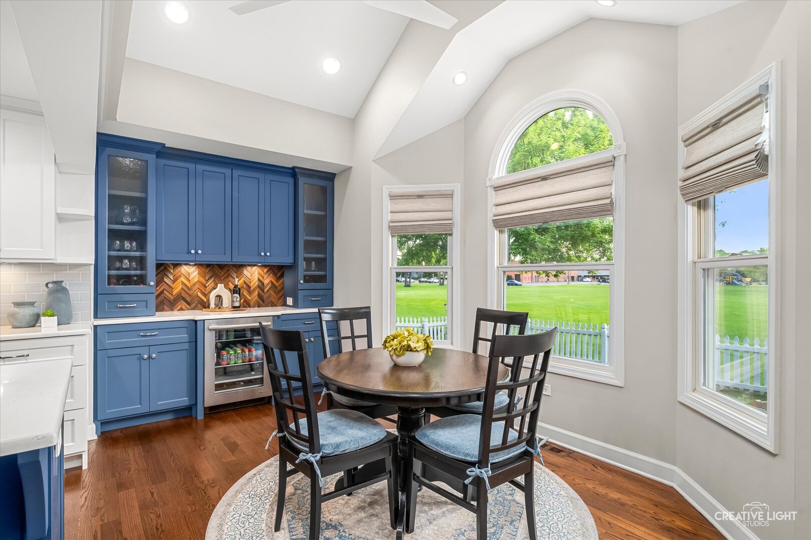 2576 Leach Drive, Naperville, IL 60564