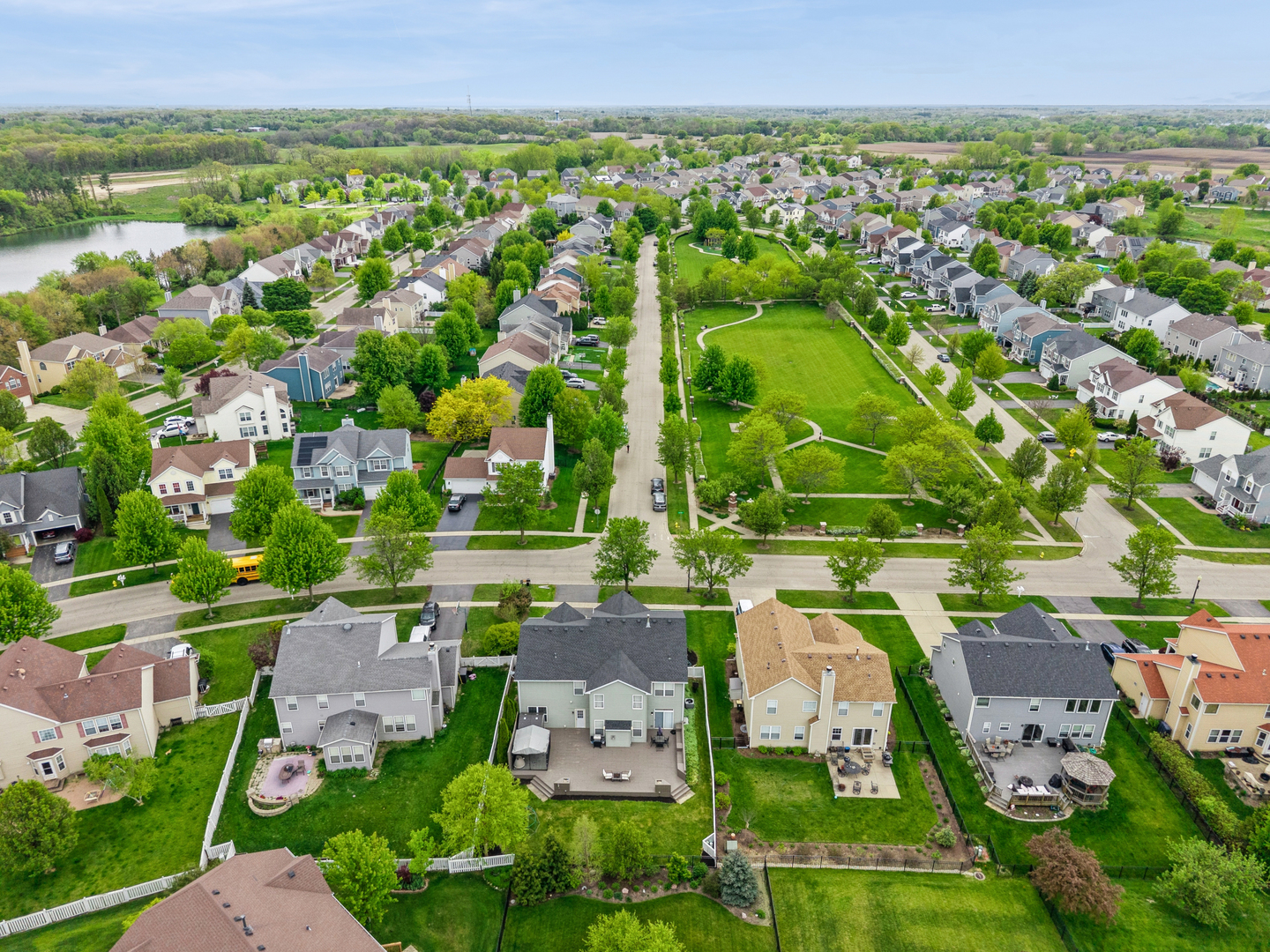 1013 Club Lake Drive, Antioch, IL 60002
