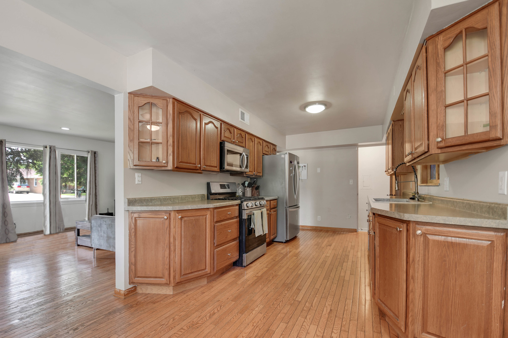 801 N Alann Drive, Joliet, IL 60435