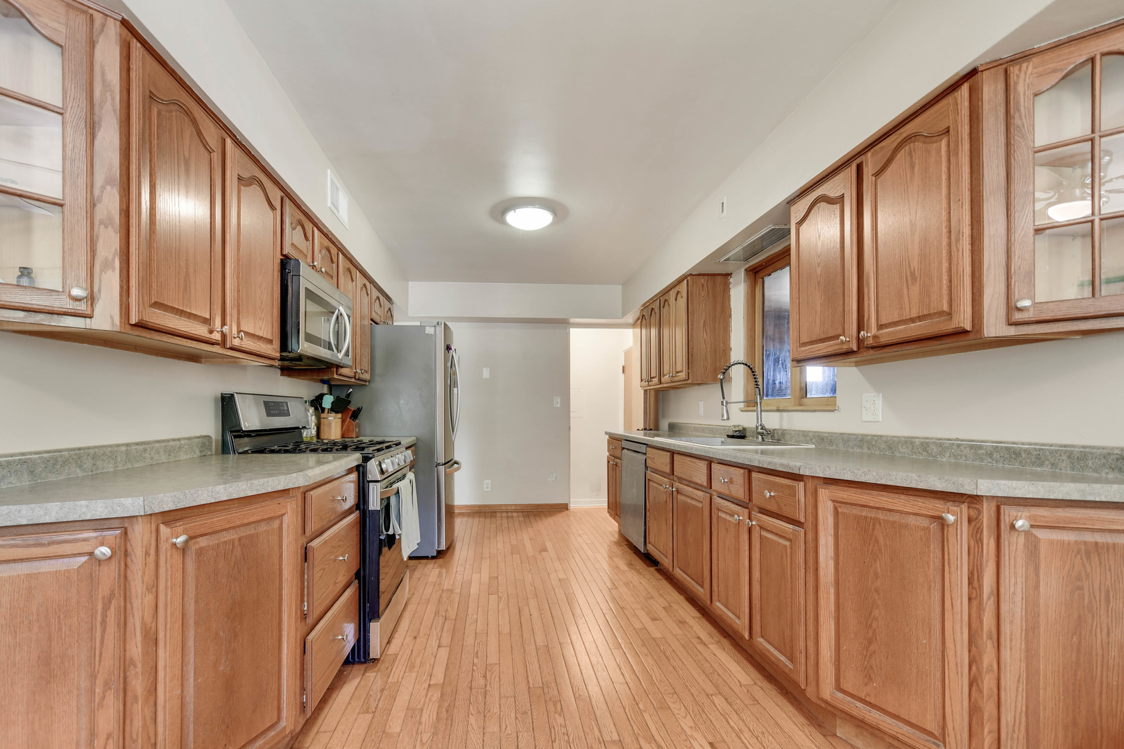 801 N Alann Drive, Joliet, IL 60435
