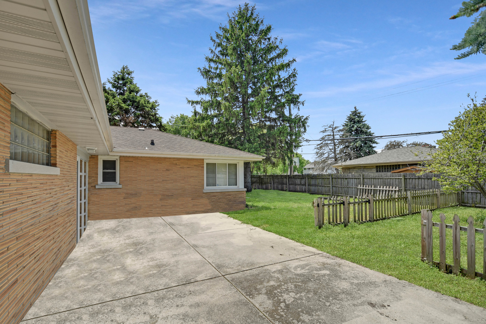 801 N Alann Drive, Joliet, IL 60435