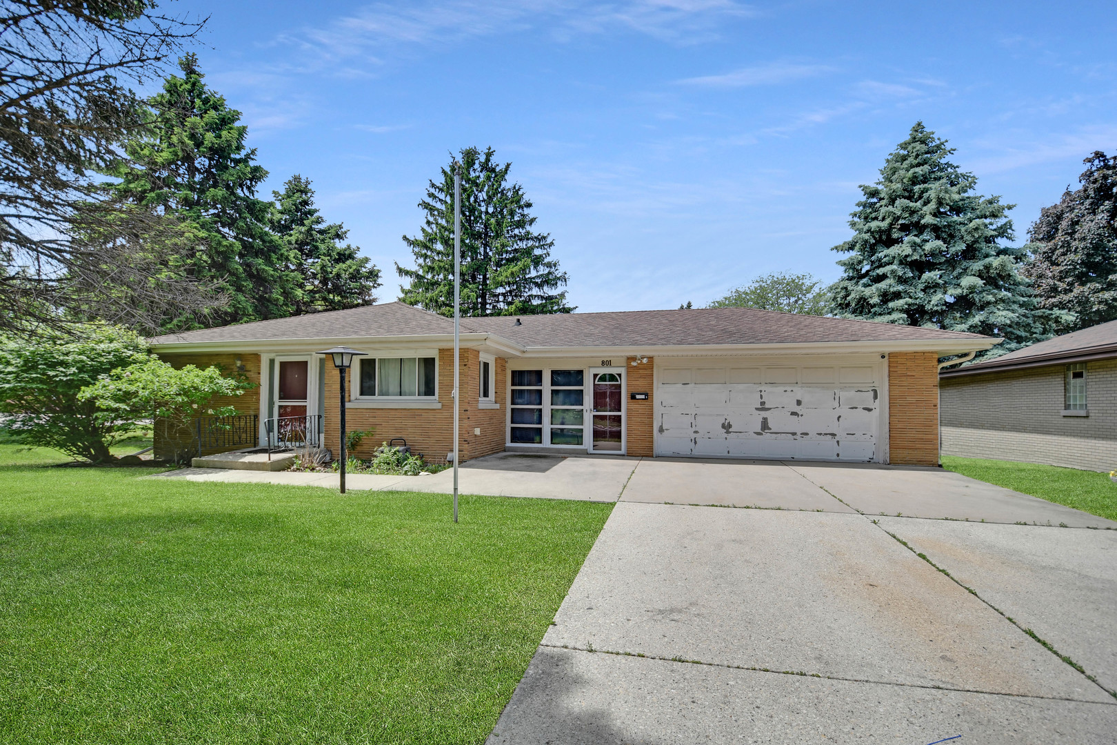 801 N Alann Drive, Joliet, IL 60435