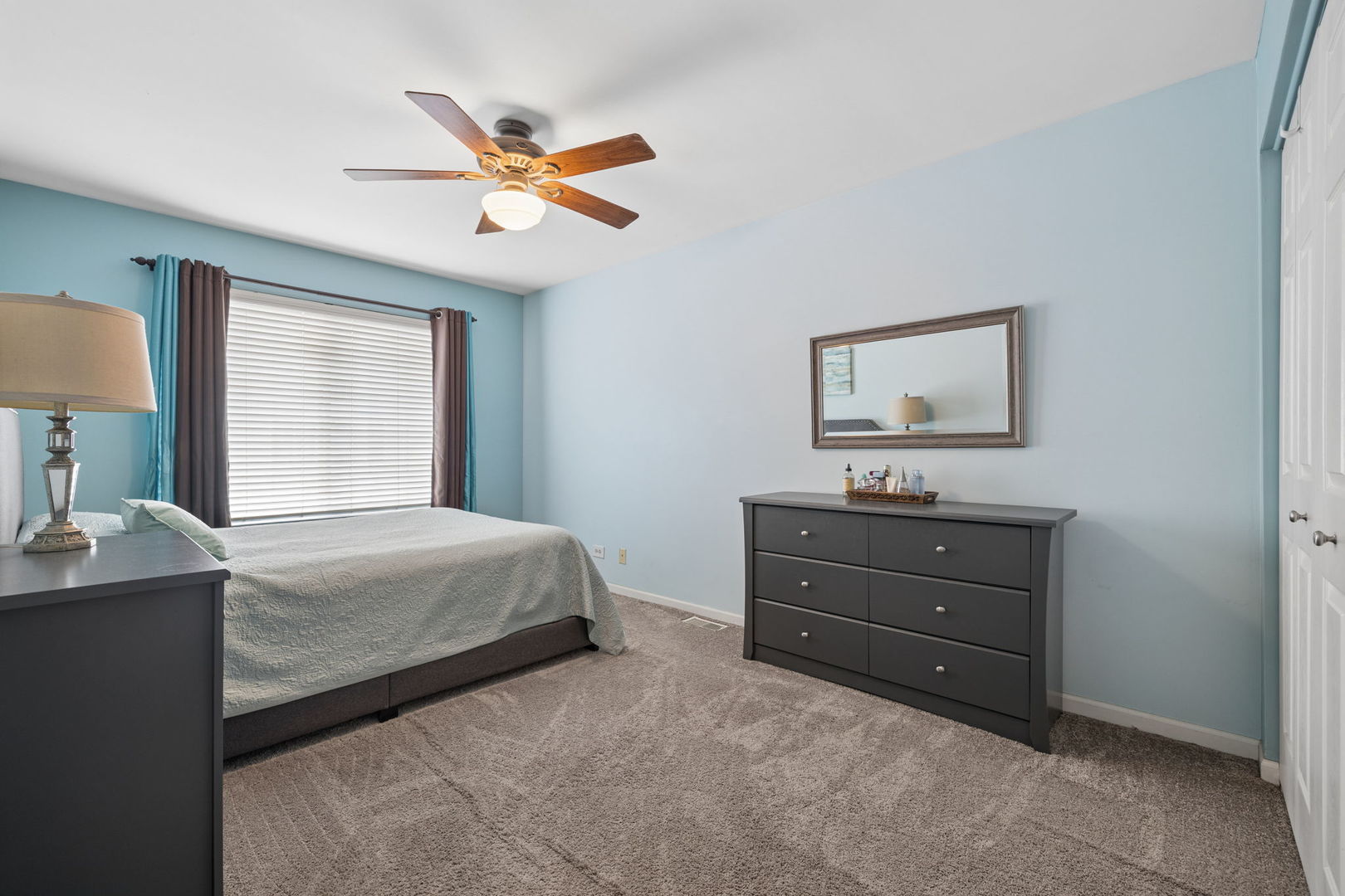 3160 Cambria Court #3160, Aurora, IL 60503