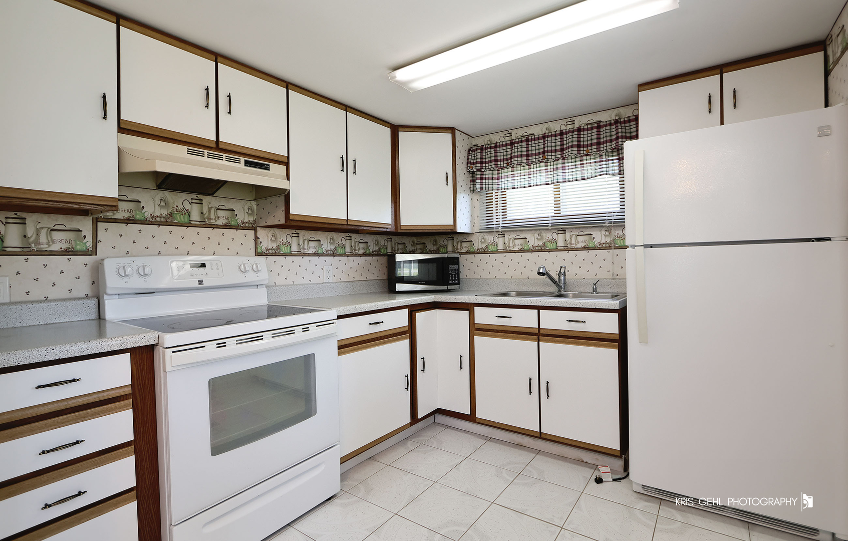 2031 Gilboa Avenue, Zion, IL 60099