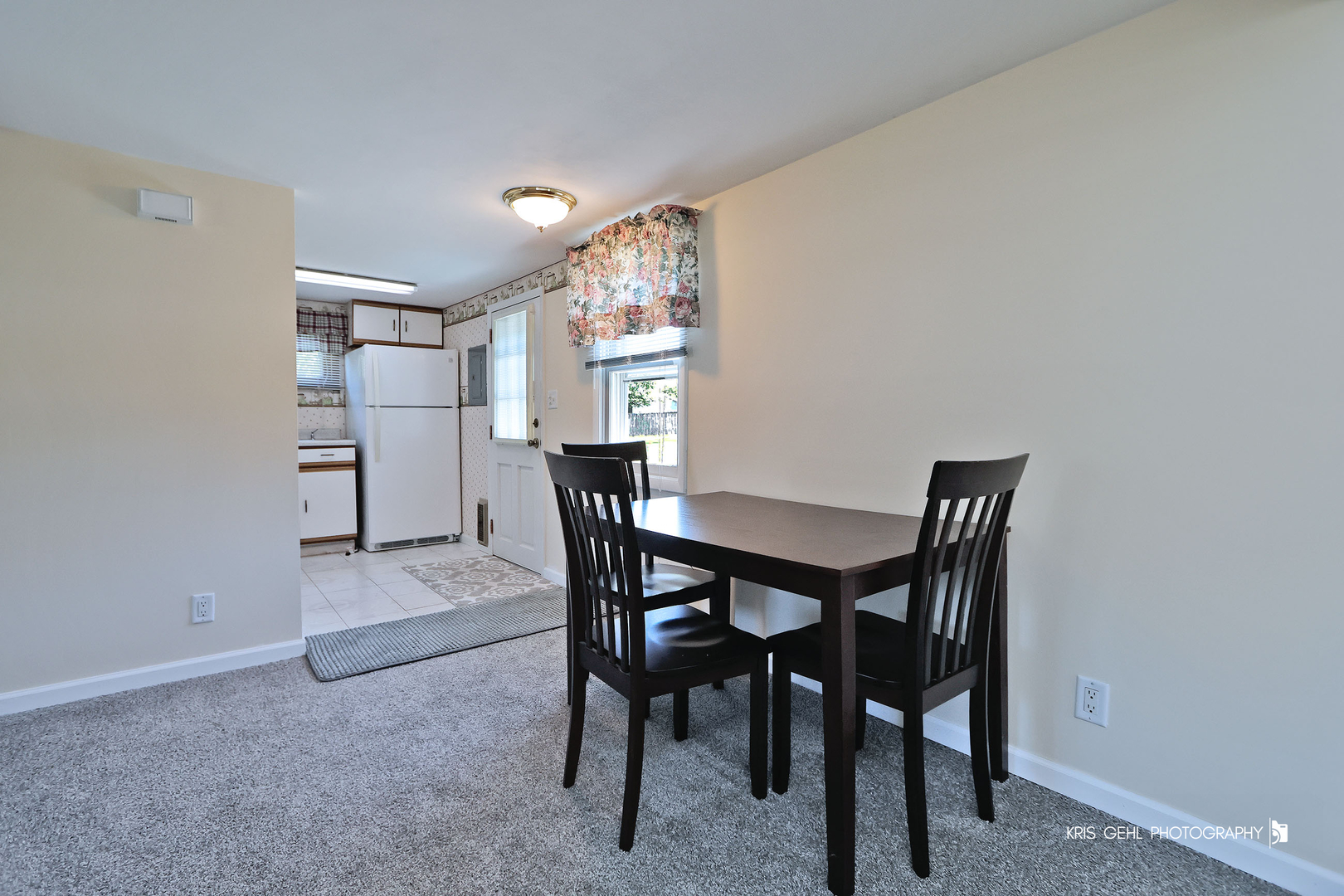 2031 Gilboa Avenue, Zion, IL 60099