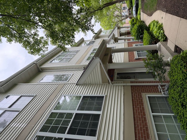 721 Pheasant Trail, St. Charles, IL 60174