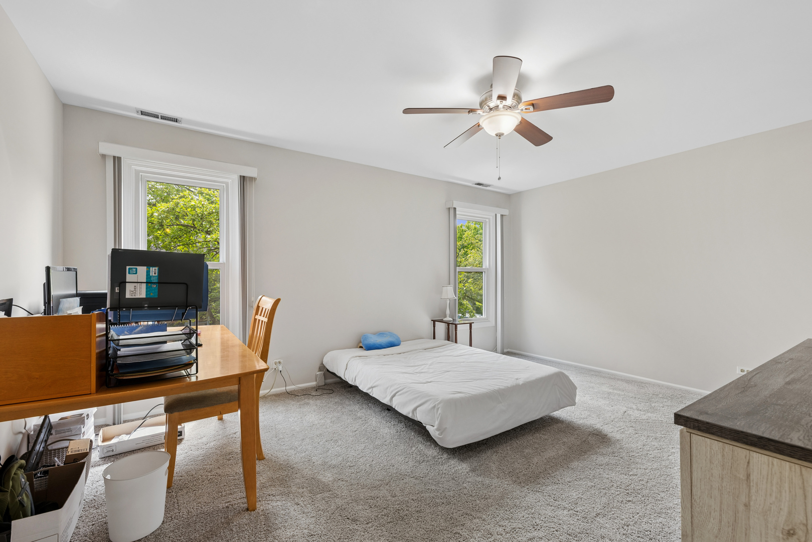 240 Southwick Court #240, Vernon Hills, IL 60061