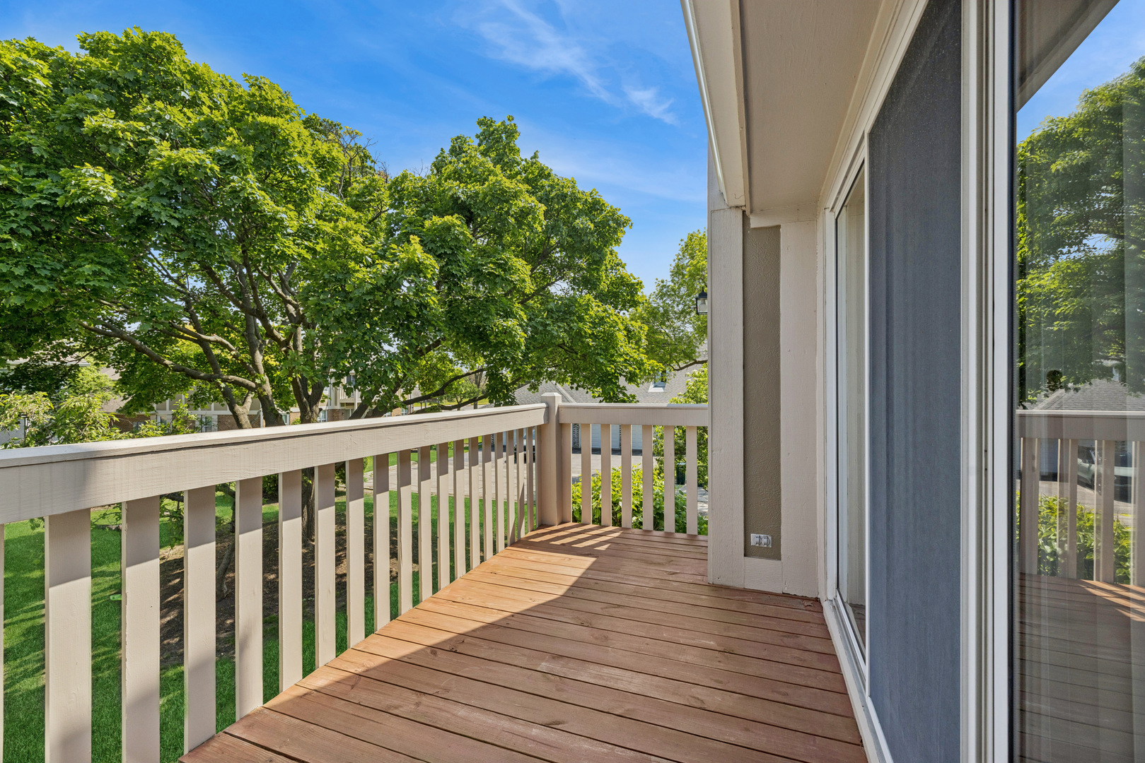 240 Southwick Court #240, Vernon Hills, IL 60061