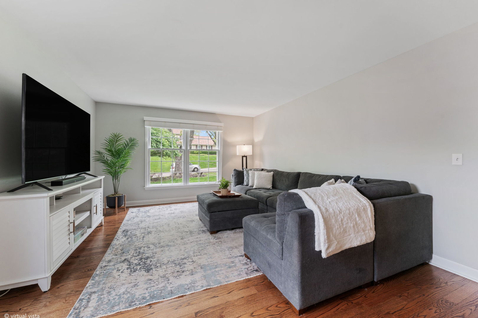 635 Oakview Drive, Algonquin, IL 60102