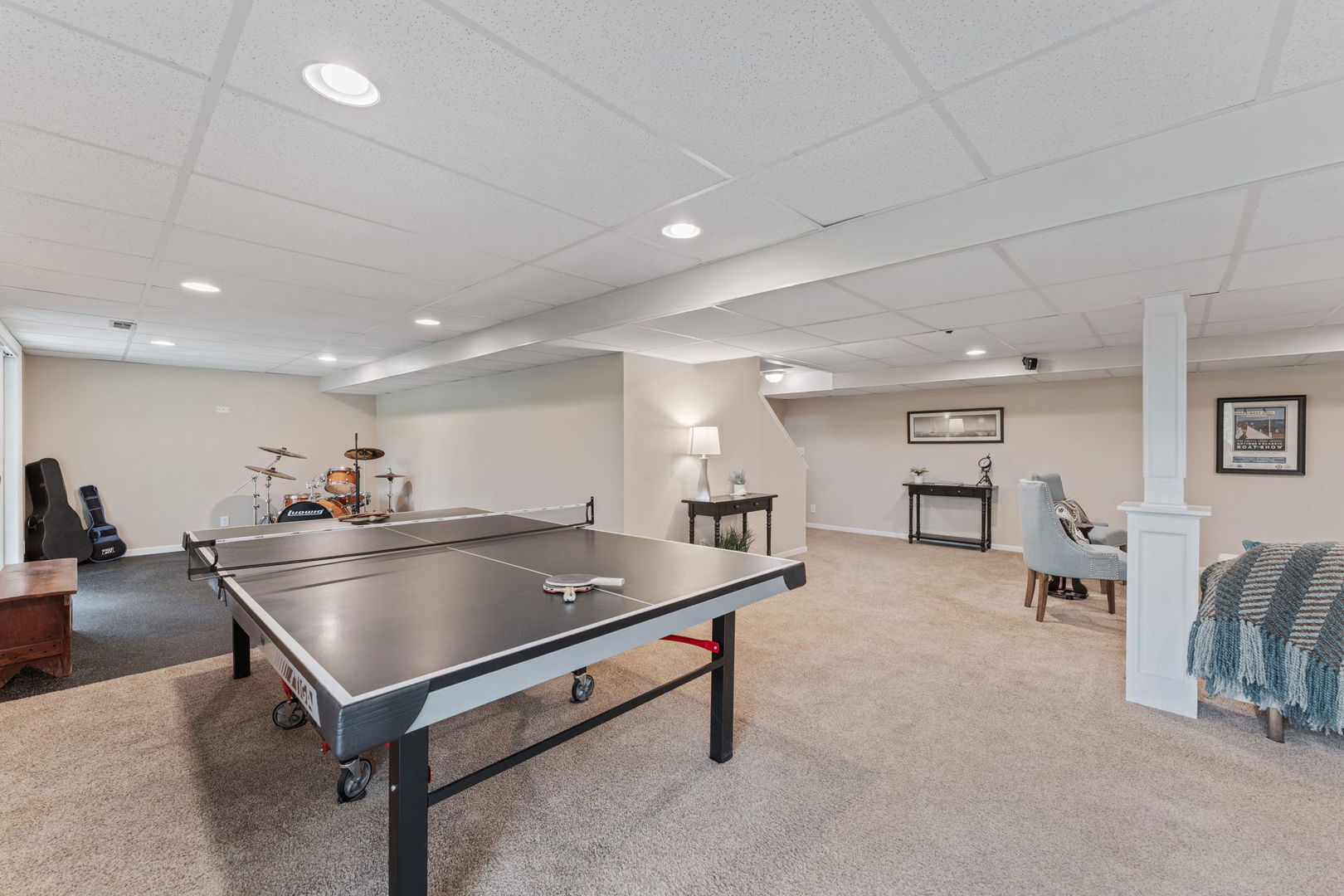 635 Oakview Drive, Algonquin, IL 60102