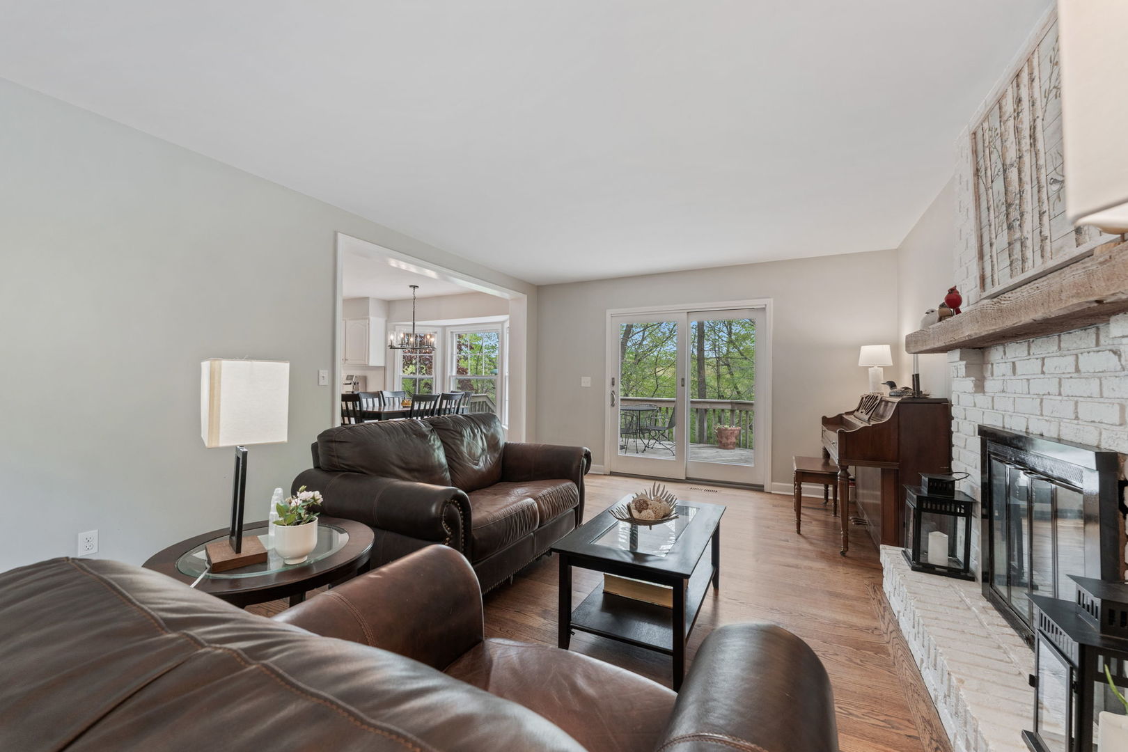 635 Oakview Drive, Algonquin, IL 60102
