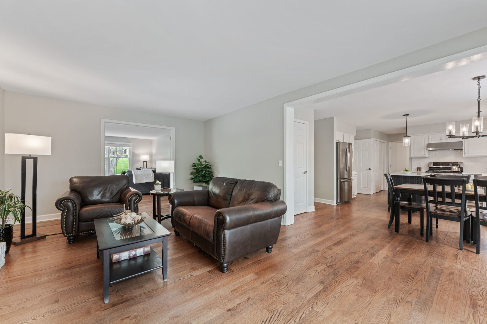 635 Oakview Drive, Algonquin, IL 60102