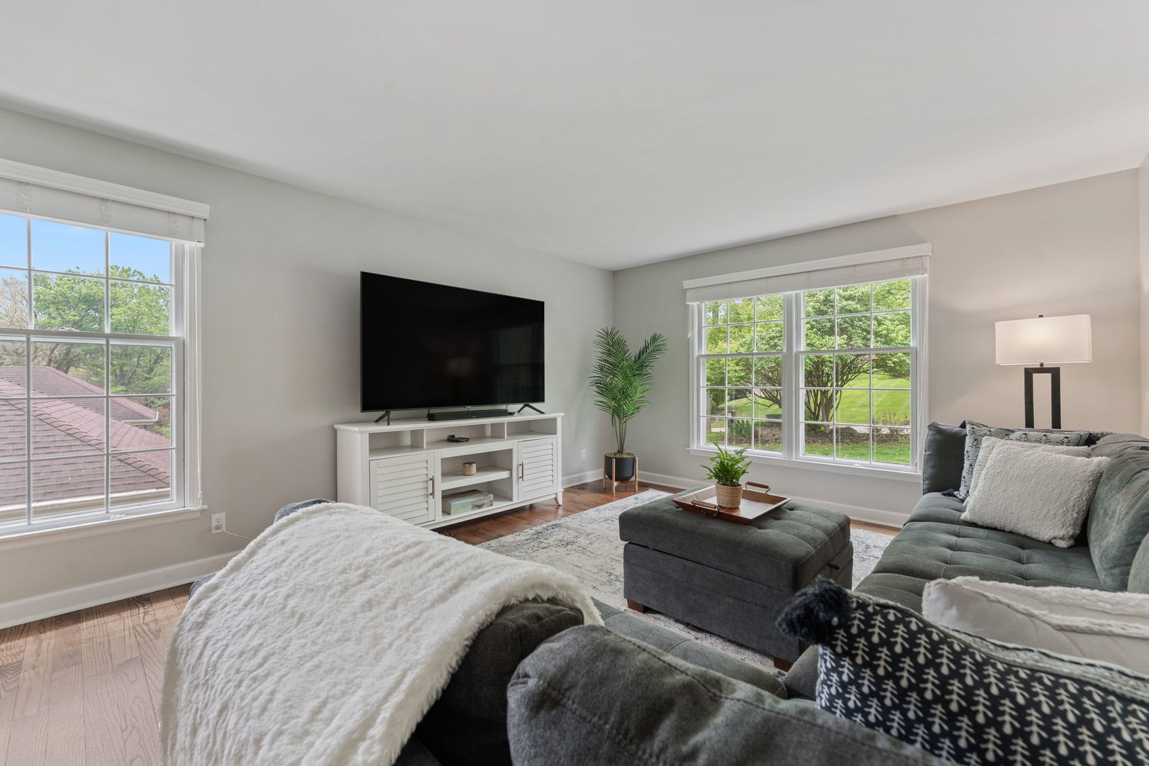 635 Oakview Drive, Algonquin, IL 60102